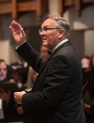 Joseph Holt marks hits 15th anniversary as artistic director of Choral Artists of Sarasota.