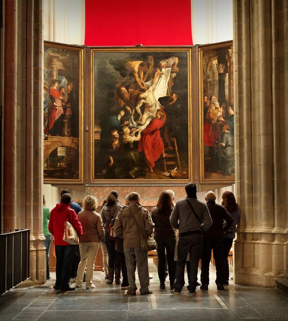 Admiring Rubens's work in the triptych of the Cathedral of Our Lady in Antwerp