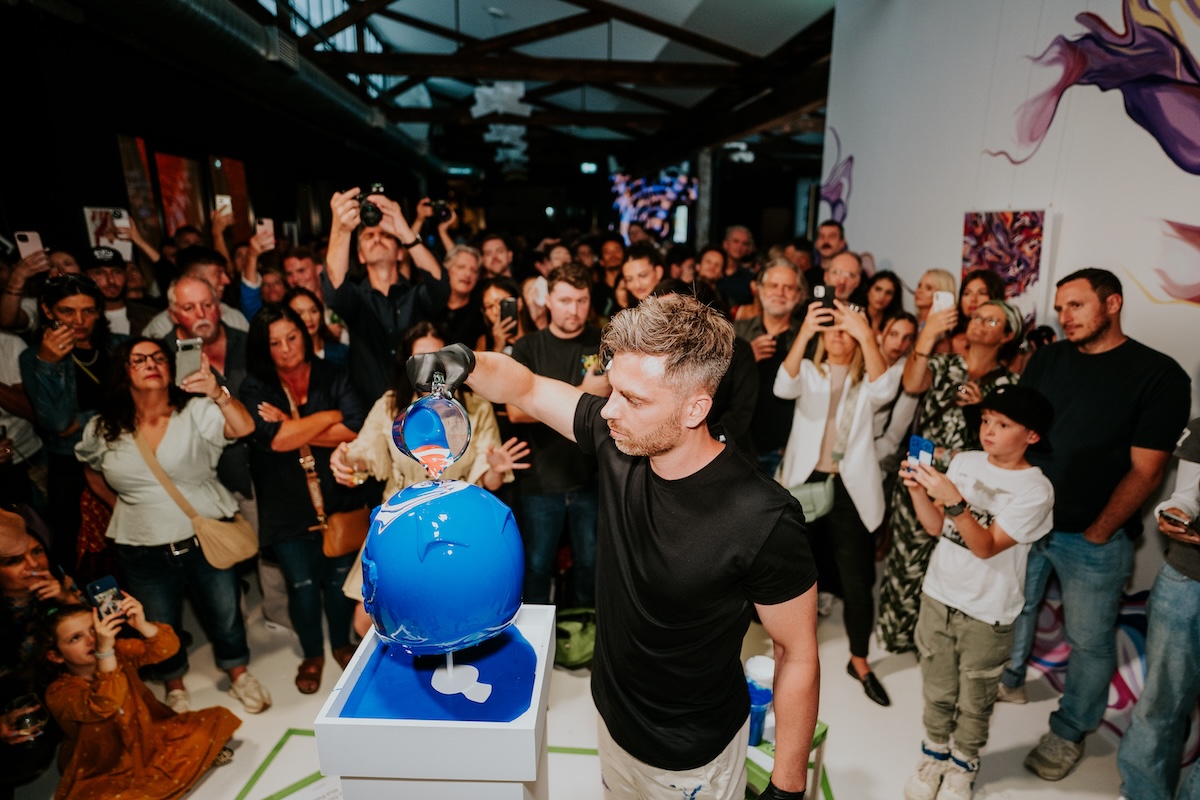 VANDAL captivates full house with visual artist Craig Black’s exclusive launch