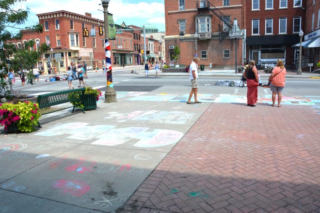 The youth and adult chalk competitions were held in the center of town with their art entries adding in with the professionals to decorate Uptown Somerset.