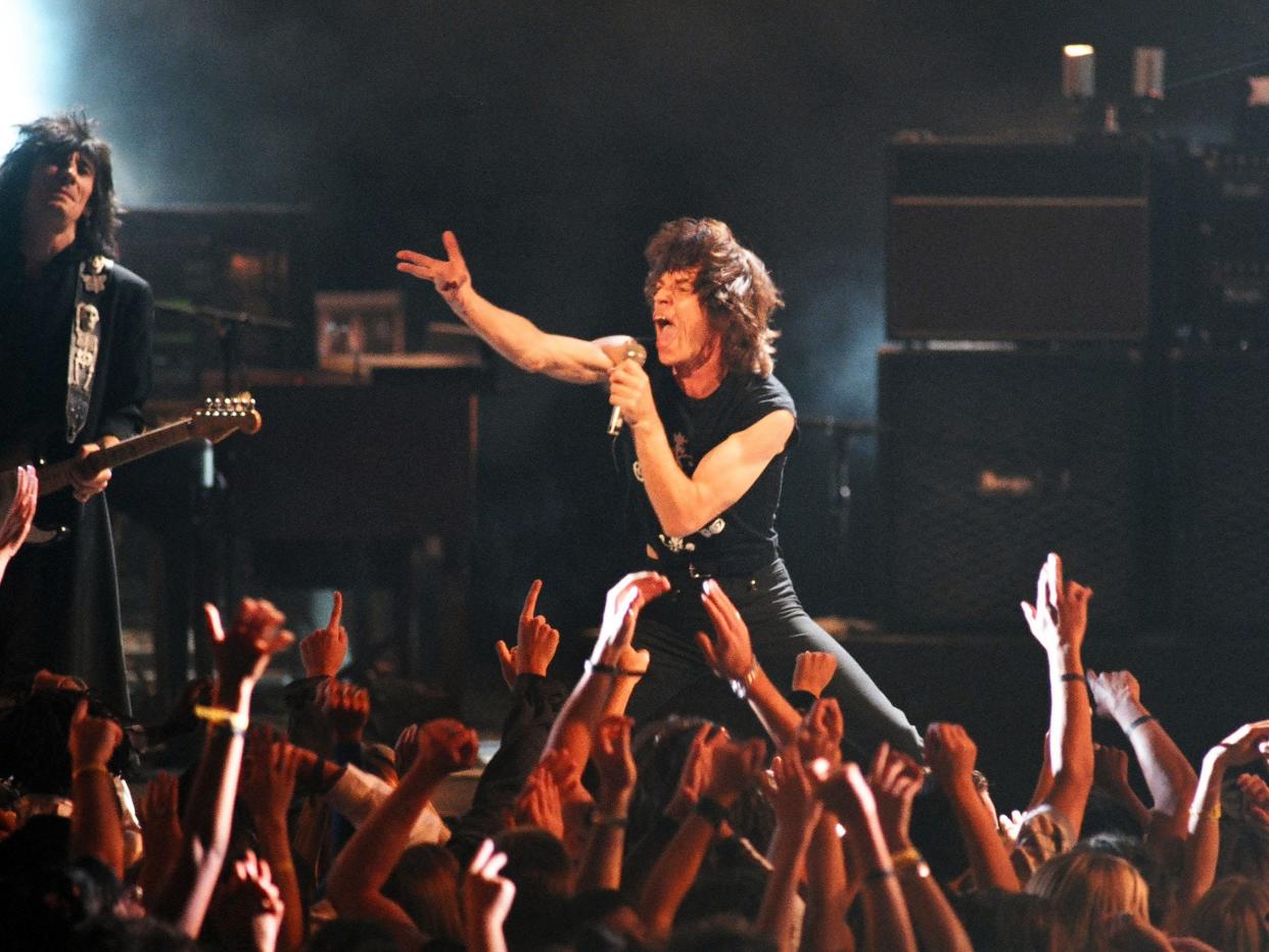 Mick Jagger of the Rolling Stones performs at the 1994 VMAs.