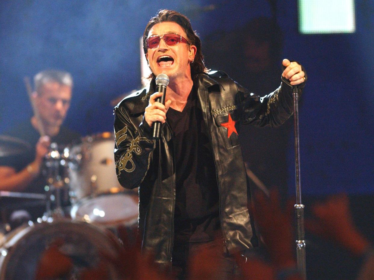 Bono of U2 performs at the 2001 VMAs.